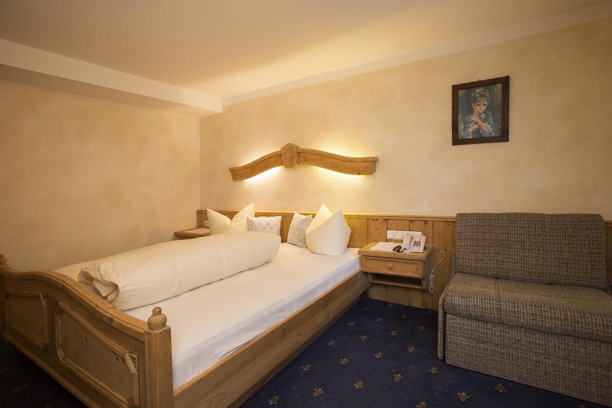 Tanzer Hotel